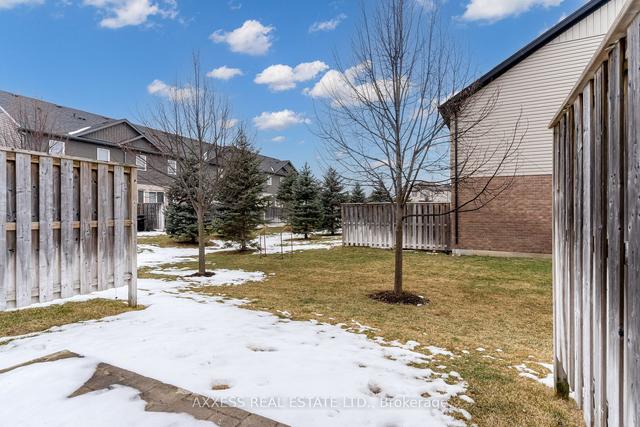 40 - 40 Arlington Cres, Townhouse with 3 bedrooms, 4 bathrooms and 2 parking in Guelph ON | Image 15
