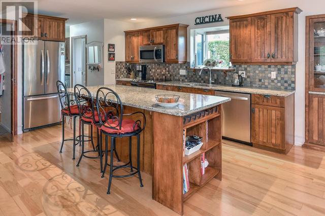 7372 Fintry Delta Road, House detached with 4 bedrooms, 1 bathrooms and 6 parking in Central Okanagan West BC | Image 8