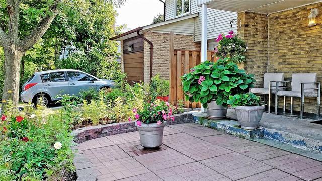123 Granada Cres, House detached with 3 bedrooms, 4 bathrooms and 5 parking in Toronto ON | Image 23