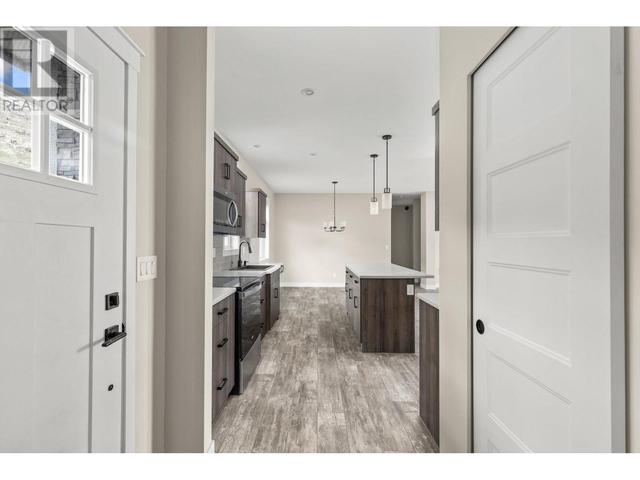 8875 Westside Road, House detached with 3 bedrooms, 2 bathrooms and 3 parking in Central Okanagan West BC | Image 11