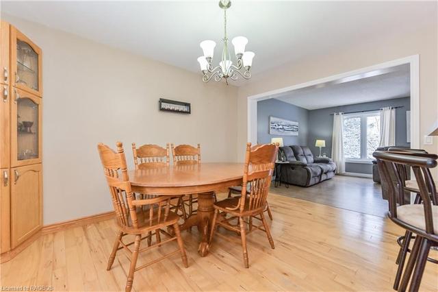 7539 Sideroad 7 Road E, House detached with 5 bedrooms, 2 bathrooms and null parking in Wellington North ON | Image 24