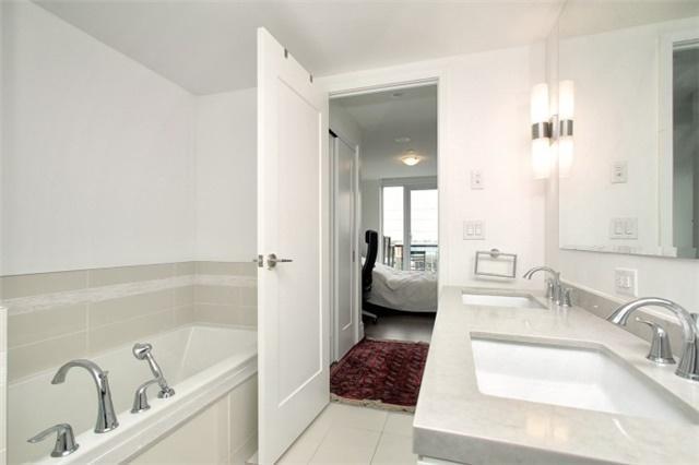 309 - 25 Malcolm Rd, Condo with 3 bedrooms, 2 bathrooms and 1 parking in Toronto ON | Image 15