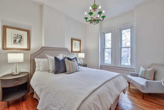 22 Lakeview Ave, House semidetached with 3 bedrooms, 2 bathrooms and 3 parking in Toronto ON | Image 15