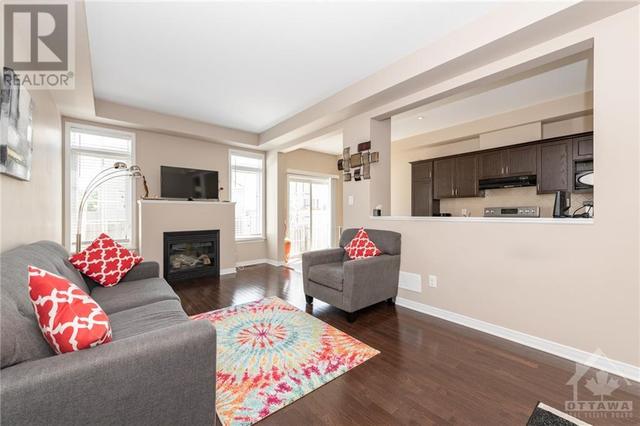 614 Pamplona Private, Townhouse with 3 bedrooms, 4 bathrooms and 2 parking in Ottawa ON | Image 12