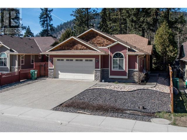 2174 Norris Avenue, House detached with 3 bedrooms, 2 bathrooms and 2 parking in Lumby BC | Image 8
