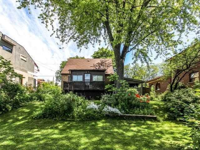 104 Lexfield Ave, House detached with 2 bedrooms, 1 bathrooms and 2 parking in Toronto ON | Image 16