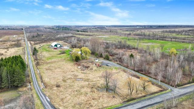 2020 Concession 1 Road, House detached with 3 bedrooms, 2 bathrooms and 8 parking in East Hawkesbury ON | Image 6