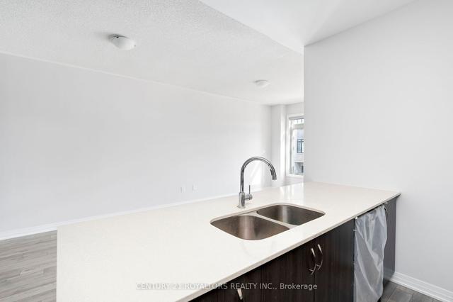 803 - 585 Colbourne St E, House attached with 2 bedrooms, 3 bathrooms and 2 parking in Brantford ON | Image 5