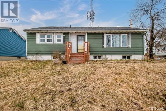 18 Thomas Avenue, House detached with 3 bedrooms, 1 bathrooms and null parking in Saint John NB | Image 36