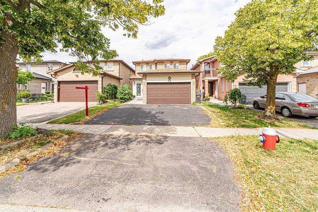 12 Schubert Cres, House detached with 3 bedrooms, 4 bathrooms and 3 parking in Brampton ON | Image 1