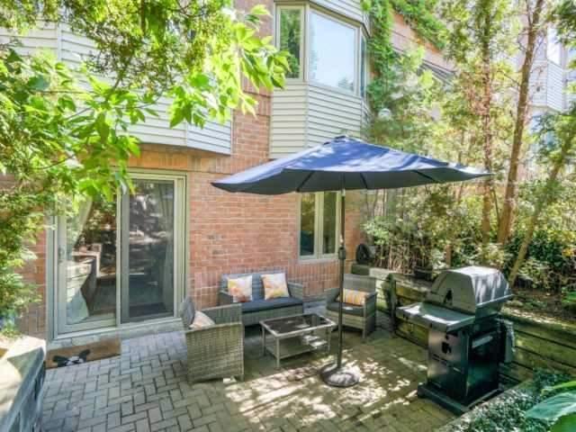 001 - 60 Kippendavie Ave, Condo with 1 bedrooms, 1 bathrooms and 1 parking in Toronto ON | Image 1