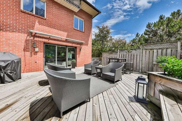 46 Tradewind Dr, House attached with 3 bedrooms, 3 bathrooms and 4 parking in Oakville ON | Image 25