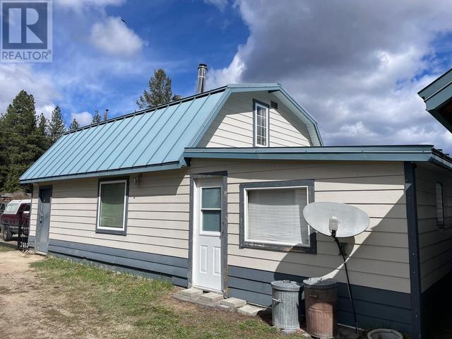 5834 3rd Street, House other with 2 bedrooms, 1 bathrooms and 1 parking in Kootenay Boundary E BC | Image 20
