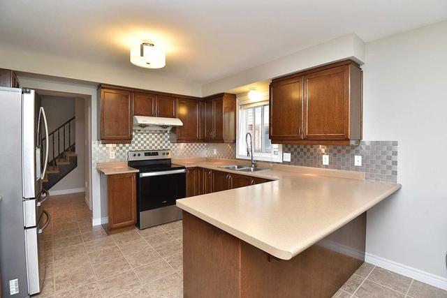 310 Brigadoon Dr, House detached with 4 bedrooms, 3 bathrooms and 4 parking in Hamilton ON | Image 7