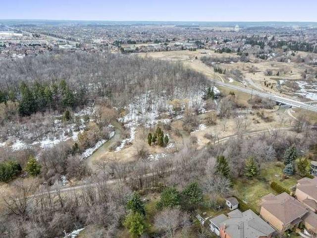 28 Dawnridge Tr, House detached with 4 bedrooms, 4 bathrooms and 6 parking in Brampton ON | Image 25