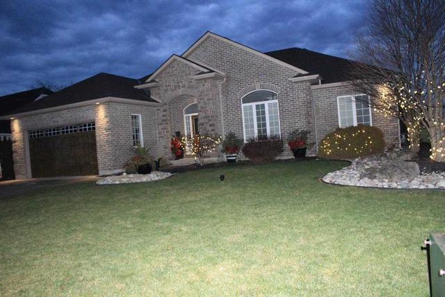 1934 Avenue Rd, House detached with 3 bedrooms, 3 bathrooms and 6 parking in Sarnia ON | Image 1