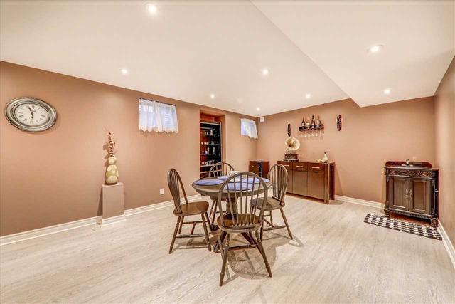 11 Martinau Dr S, House detached with 4 bedrooms, 5 bathrooms and 7 parking in Markham ON | Image 20