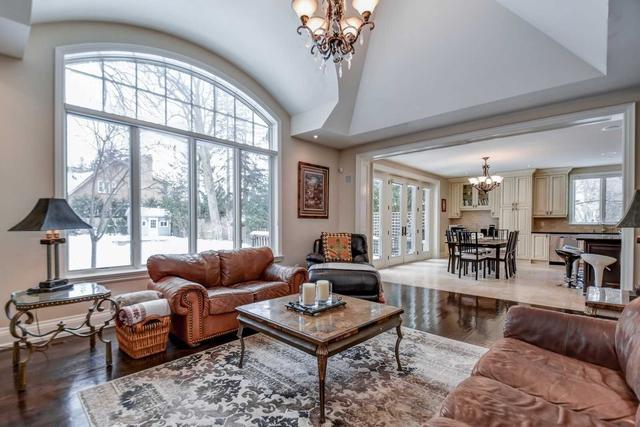 1366 Queen Victoria Ave, House detached with 4 bedrooms, 5 bathrooms and 6 parking in Mississauga ON | Image 20