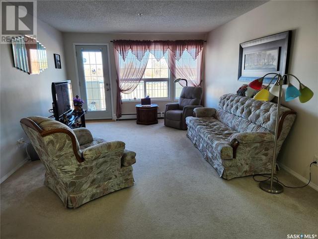205 - 729 101st Avenue, Condo with 2 bedrooms, 2 bathrooms and null parking in Tisdale SK | Image 11