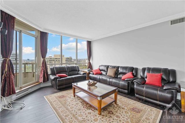 2306 - 1480 Riverside Drive, Condo with 3 bedrooms, 2 bathrooms and 1 parking in Ottawa ON | Image 6