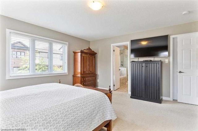 92 West Glen Ave, House detached with 4 bedrooms, 4 bathrooms and 4 parking in Hamilton ON | Image 6
