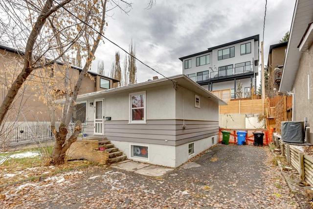 107 38 Avenue Sw, House detached with 2 bedrooms, 1 bathrooms and 1 parking in Calgary AB | Image 4
