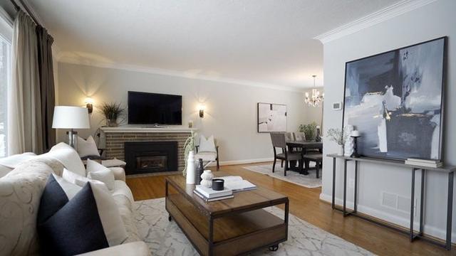 22 Cranleigh Crt, House detached with 3 bedrooms, 2 bathrooms and 10 parking in Toronto ON | Image 23