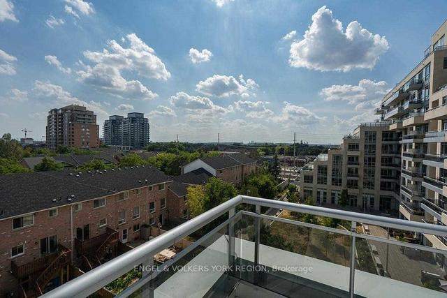 517 - 9199 Yonge St W, Condo with 2 bedrooms, 2 bathrooms and 1 parking in Richmond Hill ON | Image 6