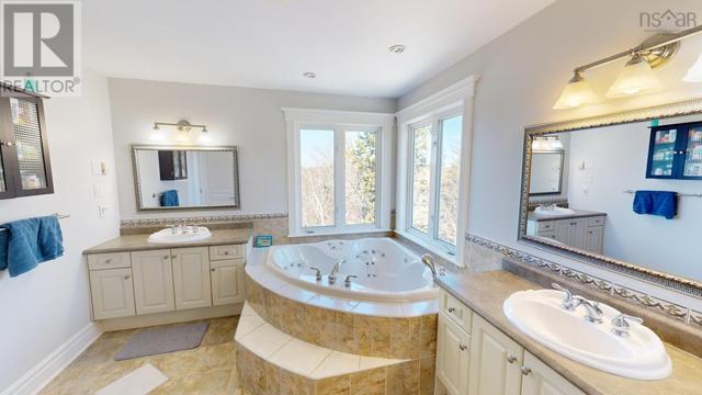 379 Lakeshore Drive, House detached with 5 bedrooms, 3 bathrooms and null parking in Halifax NS | Image 22