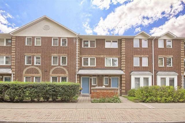 809 - 900 Steeles Ave W, Townhouse with 3 bedrooms, 3 bathrooms and 1 parking in Vaughan ON | Image 1