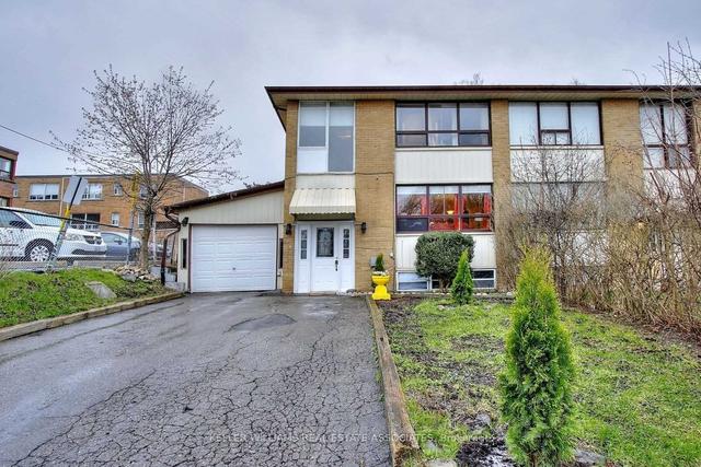 bsmt - 61 Clarence St, House semidetached with 2 bedrooms, 1 bathrooms and 1 parking in Brampton ON | Image 1