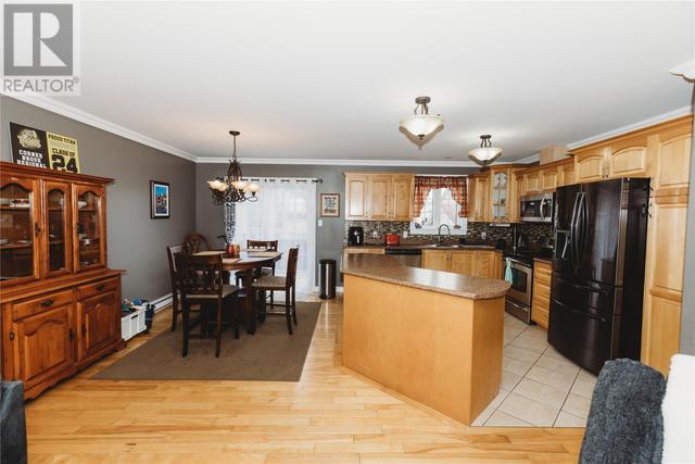 14 Hanlon Drive, House detached with 6 bedrooms, 3 bathrooms and null parking in Massey Drive NL | Image 3