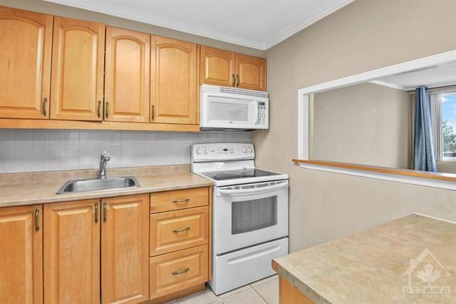 305 - 3100 Carling Avenue, Condo with 2 bedrooms, 1 bathrooms and 1 parking in Ottawa ON | Image 10