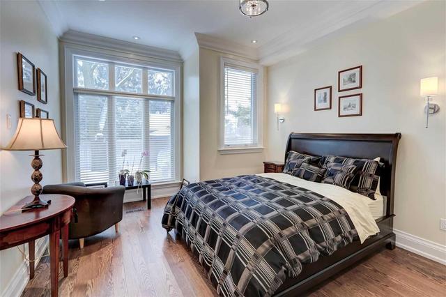 157 Burnett Ave, House detached with 4 bedrooms, 5 bathrooms and 4 parking in Toronto ON | Image 15