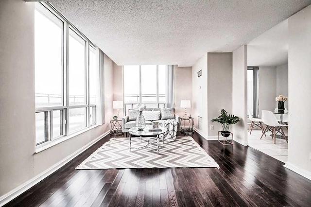Uph 02 - 256 Doris Ave, Condo with 2 bedrooms, 2 bathrooms and 1 parking in Toronto ON | Image 7