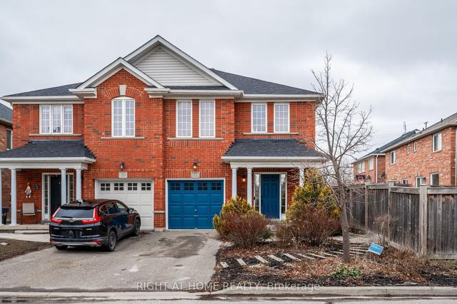 22 Albery Rd, House semidetached with 3 bedrooms, 3 bathrooms and 3 parking in Brampton ON | Image 1