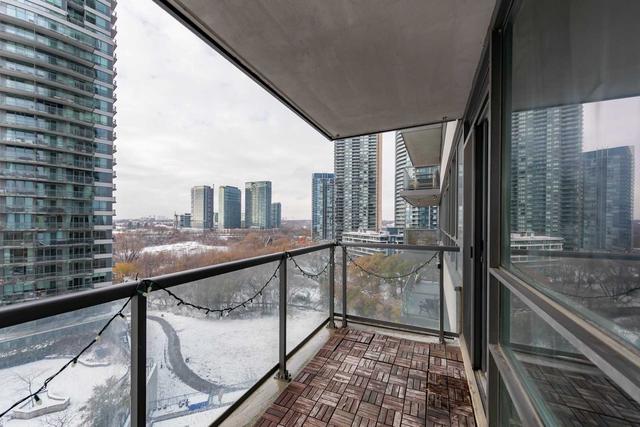 1003 - 2230 Lake Shore Blvd W, Condo with 1 bedrooms, 1 bathrooms and 1 parking in Toronto ON | Image 4