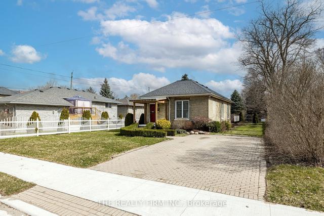 239 Queen St, House detached with 3 bedrooms, 1 bathrooms and 4 parking in Strathroy Caradoc ON | Image 23