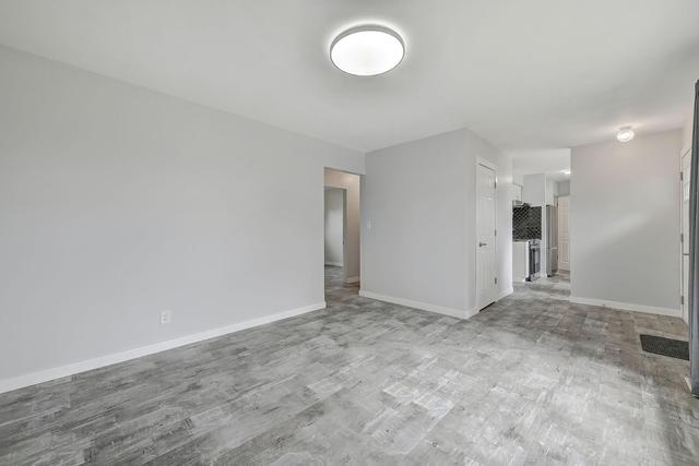 Living room / Front entry closet | Image 12