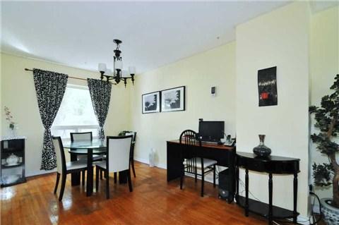3641 Anniversary Rd, House semidetached with 3 bedrooms, 2 bathrooms and 4 parking in Mississauga ON | Image 6