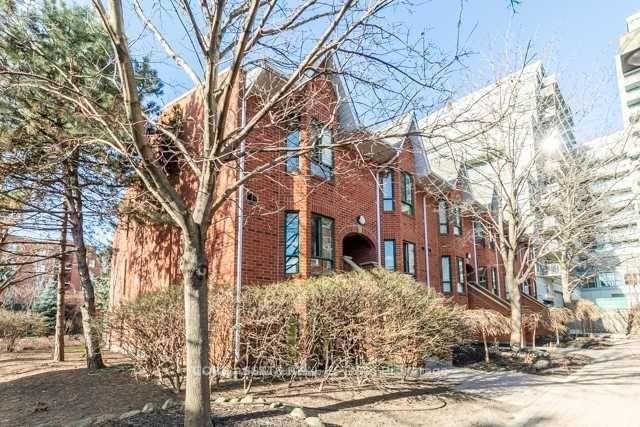 th4a - 801 King St W, Townhouse with 2 bedrooms, 3 bathrooms and 1 parking in Toronto ON | Image 1
