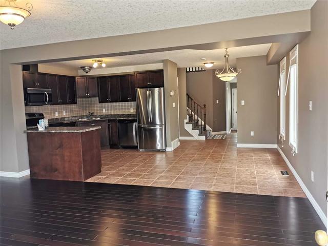 224 Buttercup Crt, House semidetached with 4 bedrooms, 4 bathrooms and 3 parking in Waterloo ON | Image 3