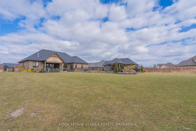 11 Van Parys Dr, House detached with 3 bedrooms, 4 bathrooms and 14 parking in Norwich ON | Image 27