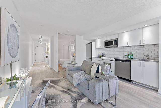 917 - 4k Spadina Ave, Condo with 1 bedrooms, 1 bathrooms and 1 parking in Toronto ON | Image 2