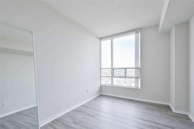 lph12 - 7825 Bayview Ave, Condo with 3 bedrooms, 3 bathrooms and 2 parking in Markham ON | Image 4