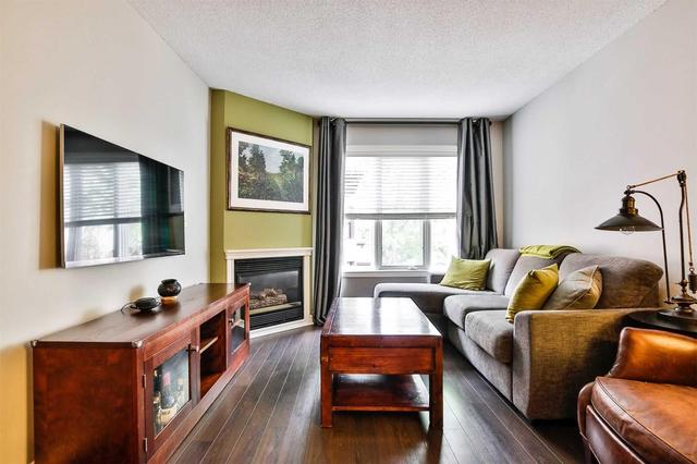 Th14 - 232 St George St, Townhouse with 2 bedrooms, 2 bathrooms and 1 parking in Toronto ON | Image 1