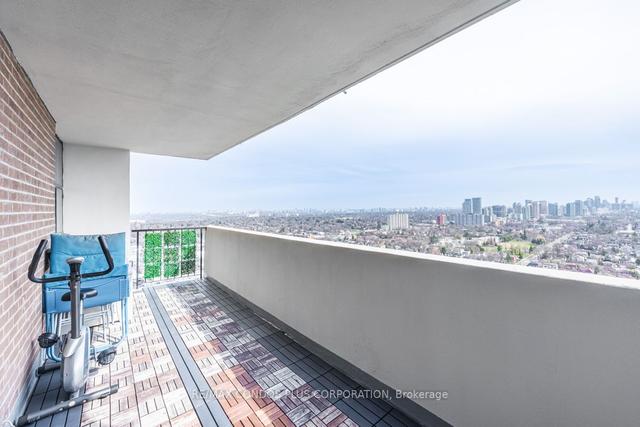 3104 - 10 Tangreen Crt, Condo with 3 bedrooms, 2 bathrooms and 1 parking in Toronto ON | Image 5