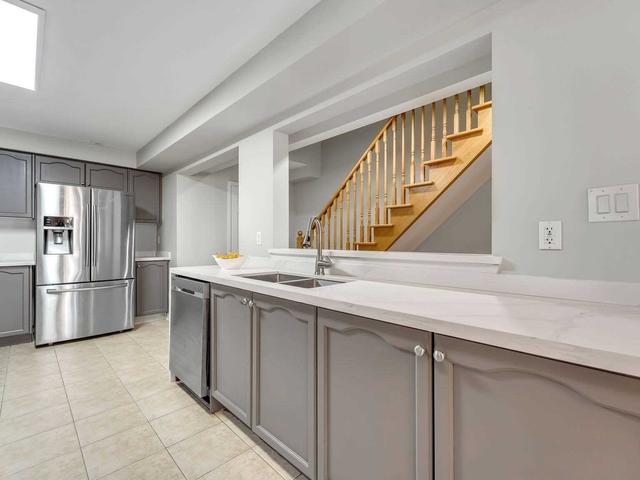 95 Pilkington Dr, House semidetached with 4 bedrooms, 5 bathrooms and 3 parking in Toronto ON | Image 5