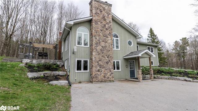 2242 5 Line N, House detached with 4 bedrooms, 3 bathrooms and 12 parking in Oro Medonte ON | Image 35