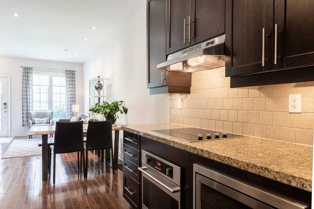 8 - 20 Hargrave Lane, Townhouse with 3 bedrooms, 3 bathrooms and 1 parking in Toronto ON | Image 5